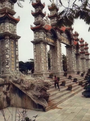 人像-影视-牌坊-阶梯-石梯 图片素材