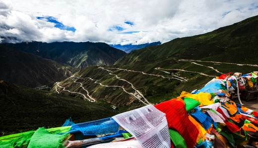 在路上-自驾-旅行-山-山峰 图片素材