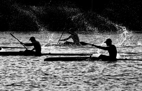 一起玩水吧-水面-男人-男性-划船 图片素材
