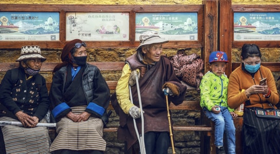 旅行-藏民-老人-小孩-妇人 图片素材