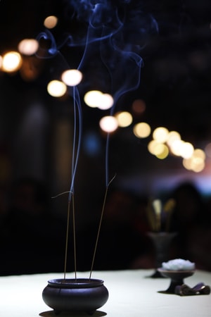 抓拍-瞬间-罐子-禅香-香道 图片素材