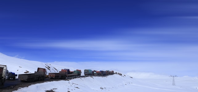 风光-旅行-公路-雪地-雪景 图片素材