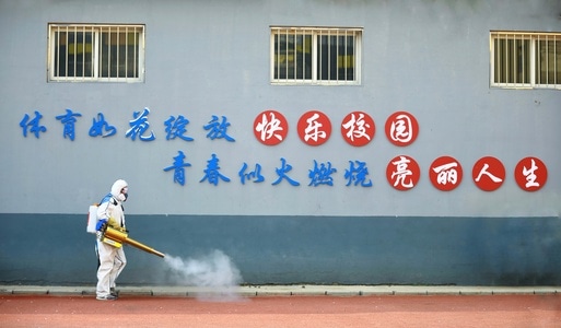 你好2020-抓拍-疫情-房屋-志愿者 图片素材