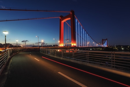 夜景-桥梁-路面-水-水域 图片素材