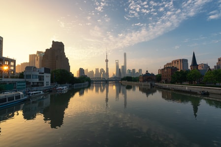 日出-天空-陆家嘴-法师桥-云 图片素材