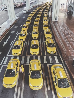 街头-车-重庆-街拍-小黄车 图片素材