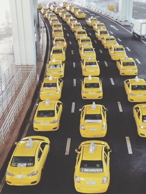 街头-车-重庆-街拍-小黄车 图片素材