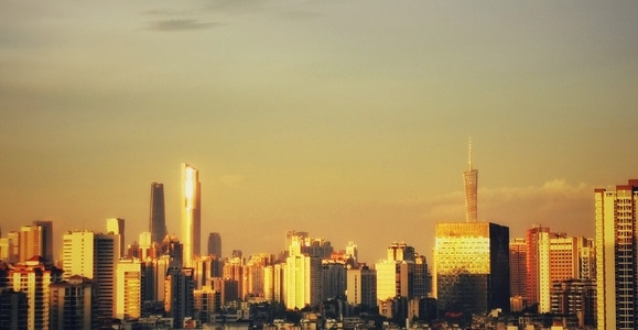 落日-余晖-金黄-城市-手机 图片素材