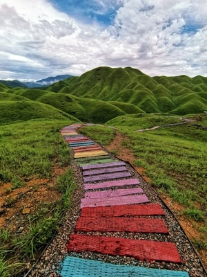 风光-旅行-田地-石头墙-风光 图片素材
