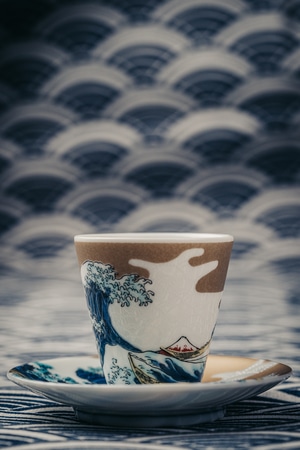宅家-杯子-杯子-九谷烧-碟子 图片素材