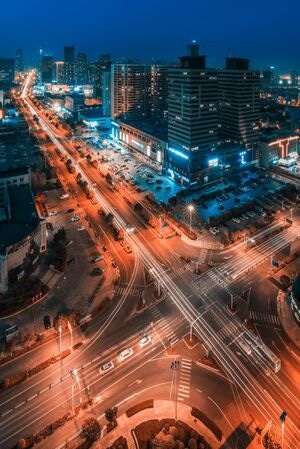 我要上封面-风光-夜景-城市-车轨 图片素材