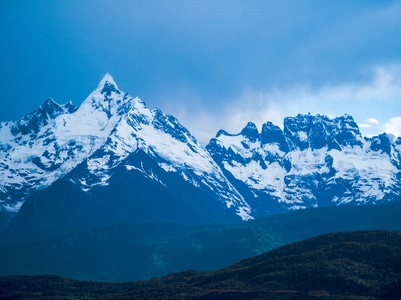 云南-迪庆-214国道-梅里雪山-缅茨姆 图片素材