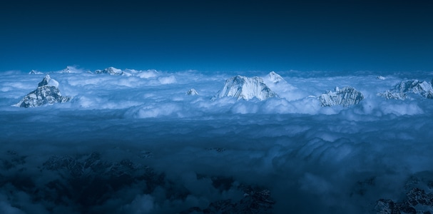 尼泊尔-蓝调-白云-航拍-你好2020 图片素材