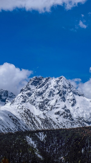 云南-迪庆-214-国道-白马雪山 图片素材