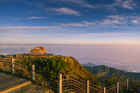 中国四川成都-峨眉山风景区-日出-云海-云雾 图片素材