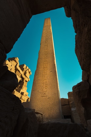 建筑-旅行-光影-构图-方尖碑 图片素材