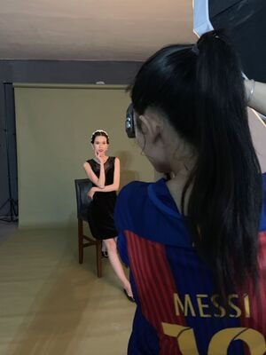 燃烧的陀螺仪-人像摄影-个人写真-女摄影师-今日营业 图片素材