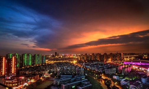 雨后暮色-城市之景-日落时分-璀璨色彩-城市 图片素材