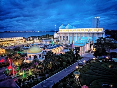 旅行-建筑-泰国芭提雅-流星花园取景地-富贵黄金屋 图片素材
