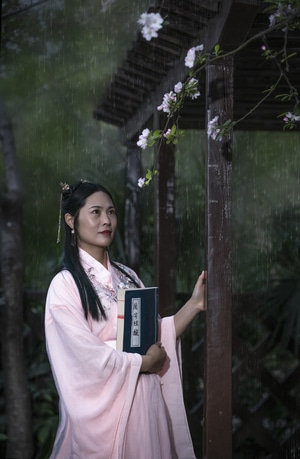 春光-美人-人像-三月-你好2020 图片素材