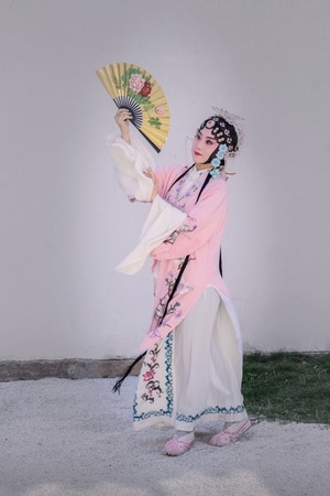 甪直古镇拍摄居屋-表演艺术-女人-女性-戏子 图片素材