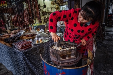 安昌-古镇风光-自家小吃热卖中-路边摊-摊位 图片素材