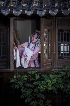 甪直古镇拍摄居屋-表演艺术-女人-女性-美女 图片素材