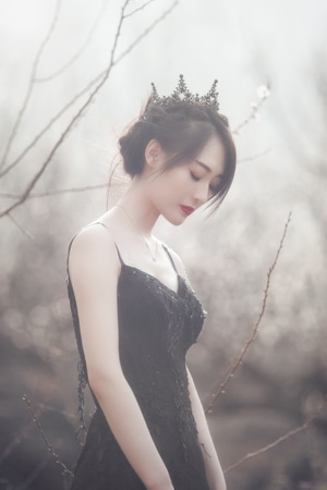 创意-人像-她说-女性-美女 图片素材
