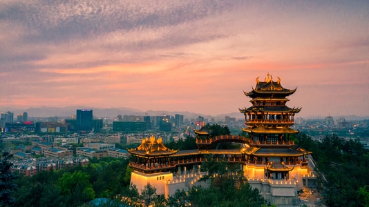 旅行-晚霞-春天-流光溢彩-城市 图片素材