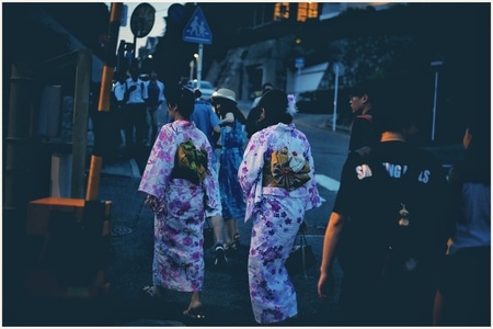 日本-镰仓-海滨城市-治愈-背影 图片素材