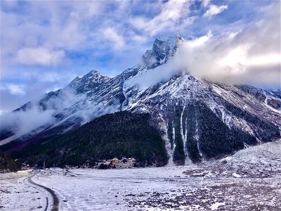 波墨公路-西藏-雪景-波密-风景 图片素材