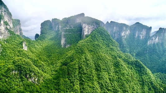 张家界市-航拍-森林-山-山峰 图片素材