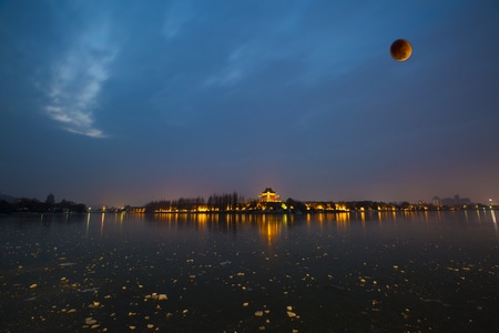 城市风景-自然-夜景-湖-湖泊 图片素材
