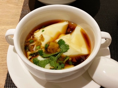 早餐打卡-豆腐脑-慕斯蛋糕-咖啡-美食 图片素材