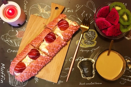 草莓-奶油-咖啡-早餐打卡-面包 图片素材