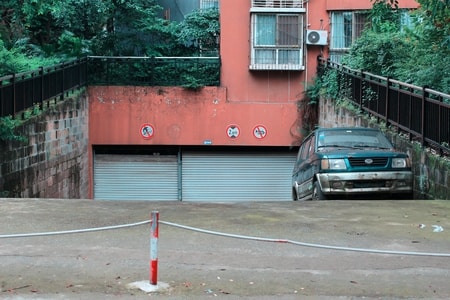 西南政法大学-重庆渝北-房屋-建筑-车 图片素材