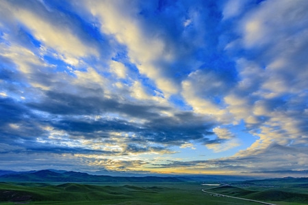宅家-夕阳-纪实-甘加草原-甘南 图片素材