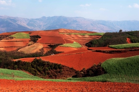 云南-东川红土地-田地-沙漠-风光 图片素材