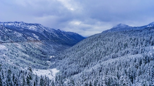 风光-纪实-雪山-旅行-瑞尼尔雪山 图片素材