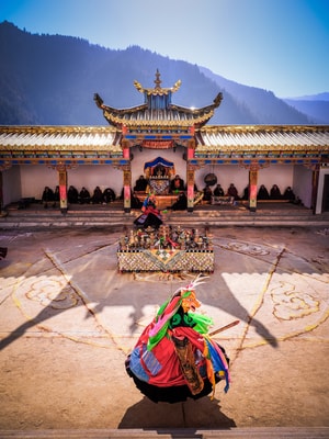 旅行-极致-自驾-风景-跳大神 图片素材