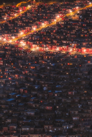 我的2019-色达-夜景-城市-城市风光 图片素材