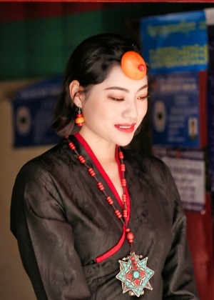 冬日暖阳-人像-美女-女人-女性 图片素材