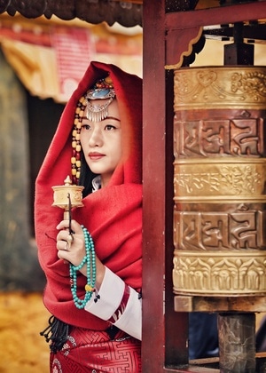 冬日暖阳-人像-朝圣者-宗教-藏族 图片素材