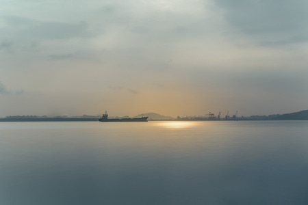 风光-广州-南沙-海-早上 图片素材