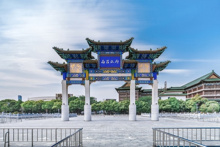 南昌-宅-牌坊-南昌故郡-树 图片素材