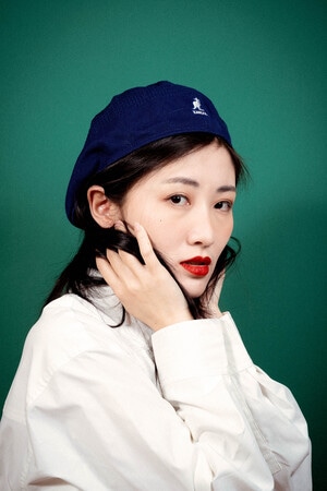 无聊-你好2020-女人-美女-女性 图片素材