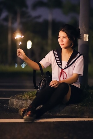 街拍-烟花棒-仙女棒-烟火-小清新 图片素材