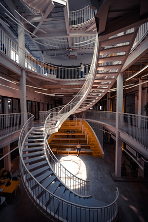 风光-旅行-楼梯-螺旋形-建筑 图片素材