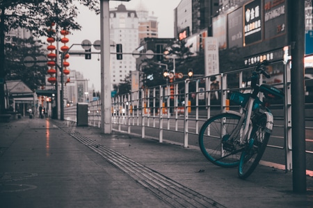 你好2020-生活-安逸-城市-街拍 图片素材