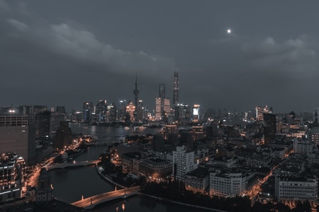 勒是雾都-爬楼-夜景-上海-城市 图片素材